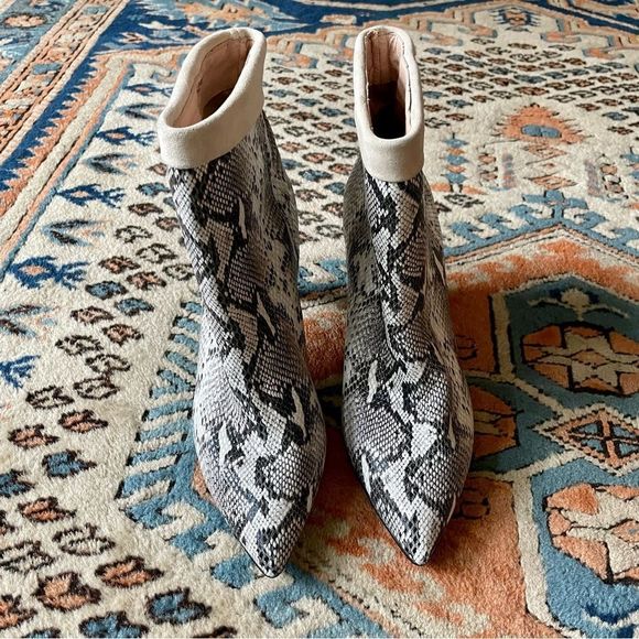 42 Gold Snake Ojai Cuff Heeled Ankle Bootie Embossed Snake Leather - Picture 11 of 11